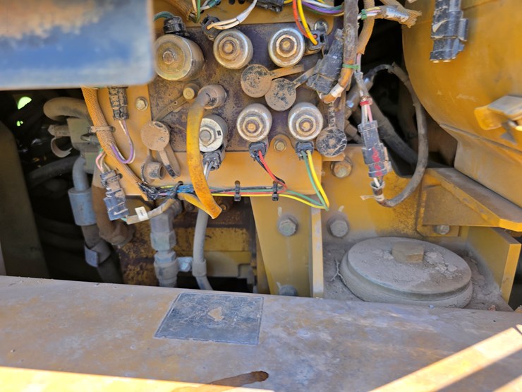 2005-caterpillar-953c-image-114