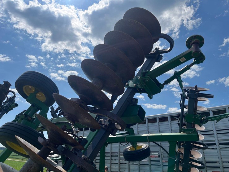 john-deere-637-image-15