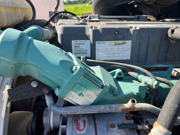 2007-volvo-vnl-truck-tractor-image-44