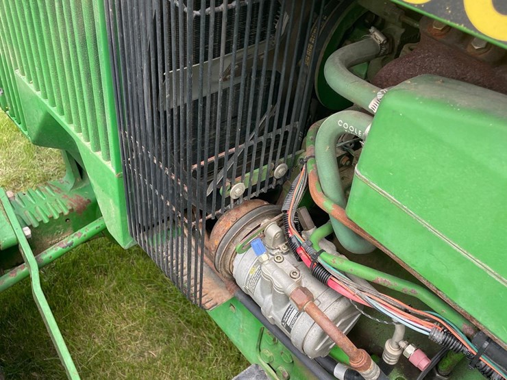 john-deere-4755-image-61