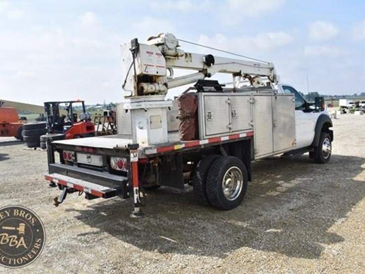 2013-ford-f550-image-70