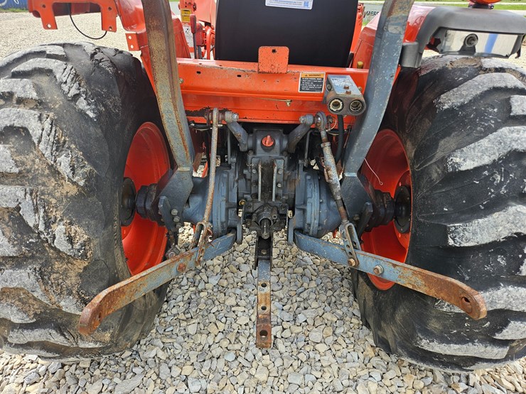 kubota-l4200-image-35