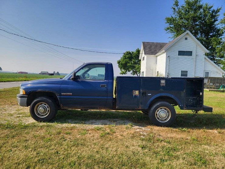 2002-dodge-2500-image-6