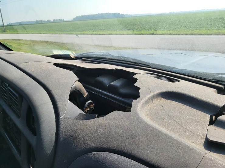 2002-dodge-2500-image-56