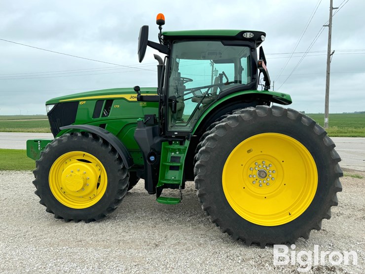 2023-john-deere-6r-175-image-8