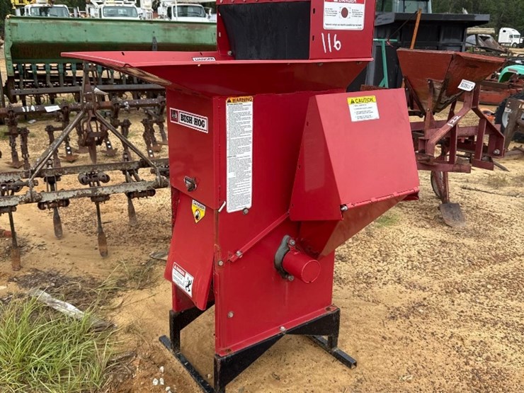 116---bush-hog-wood-chipper-image-1