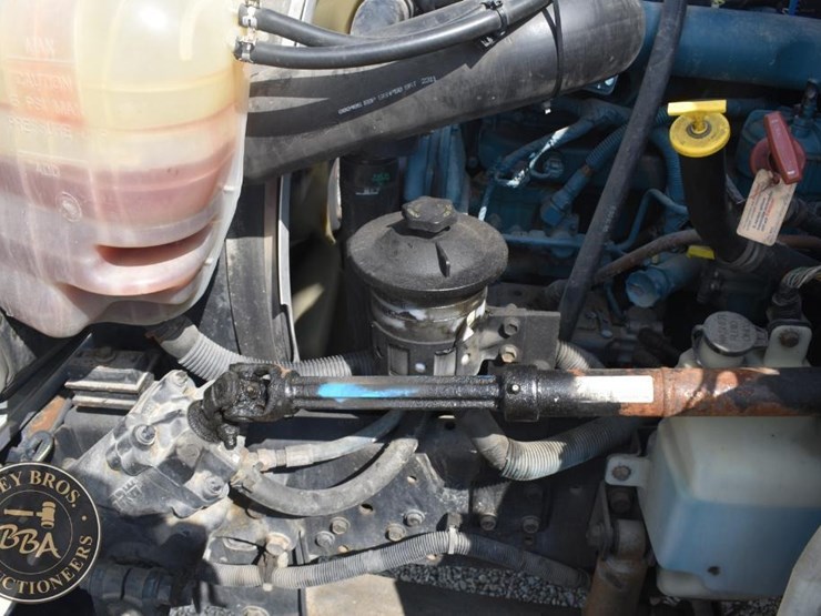 2006-international-durastar-4300-image-42