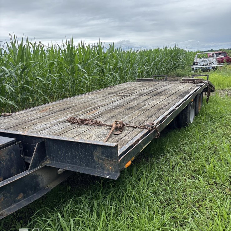 1900 TAG TRAILER WILSON825-S9