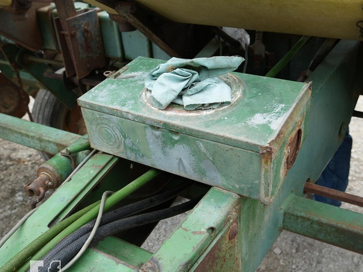 john-deere-7000-image-13