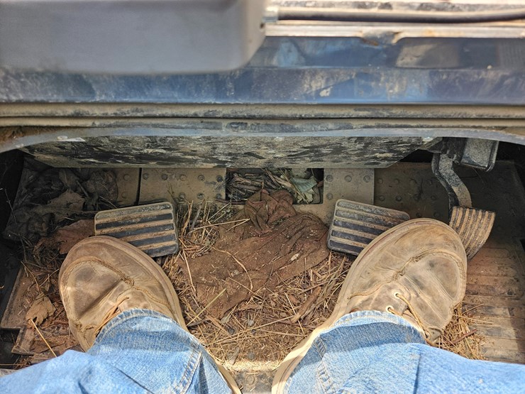 takeuchi-tl10v2-image-34