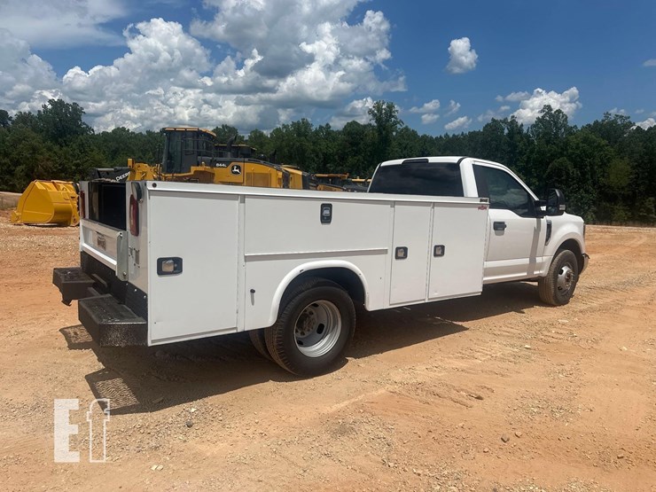 2018-ford-f350-image-4