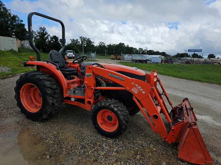 #20866-•-2008-kubota-l3240-tractor-image-12