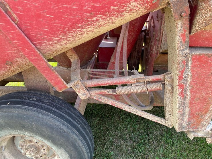 farmhand-817-image-18