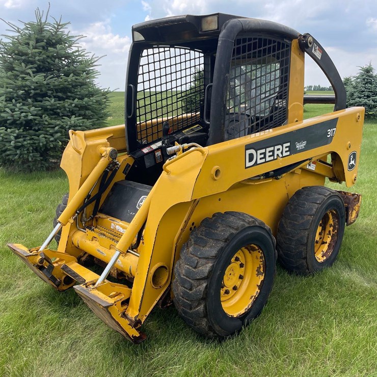2006 JOHN DEERE 317