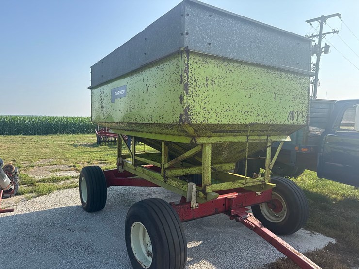 parker-gravity-wagon,-ih-140-gear-image-3