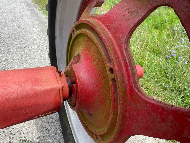 farmall-super-m-image-25