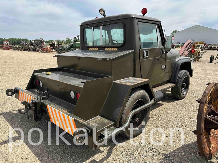 10701---(1985)-jeep-flightline-diesel-tow-truck-4x2-(vin#-3v0a24xxem000532)-image-10