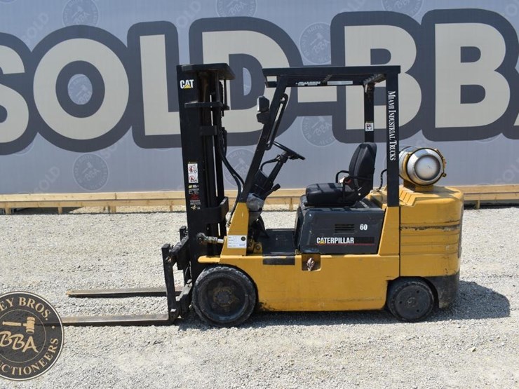 1996-caterpillar-gc30-image-4