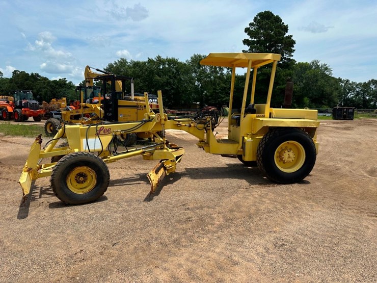 1982-john-deere-a-image-1