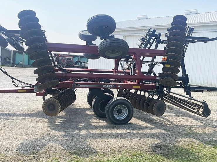 case-ih-true-tandem-330-turbo-image-2