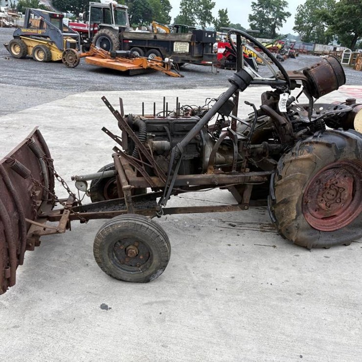 Morris Minor Tractor
