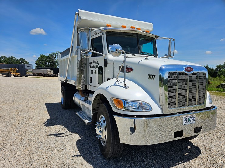 2012-peterbilt-382-image-25