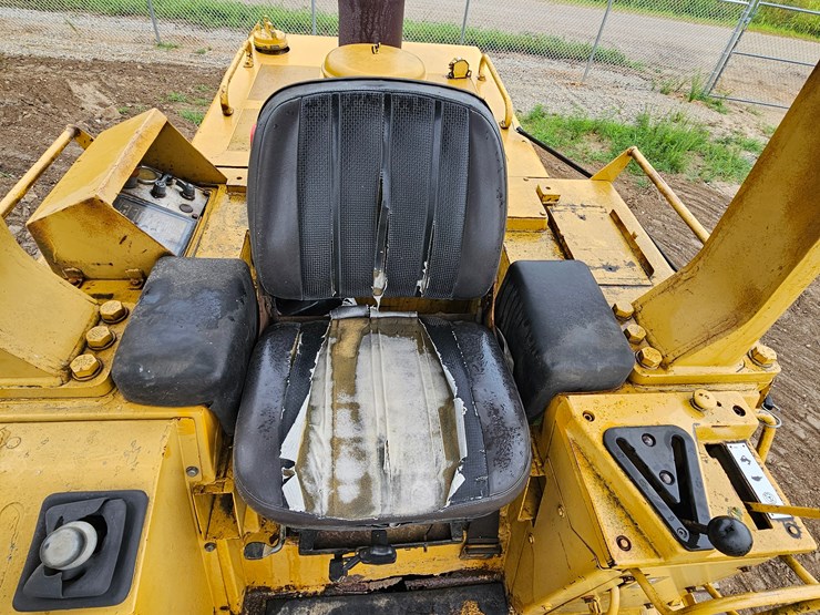 1984-caterpillar-973-image-36