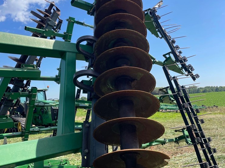 john-deere-637-image-40