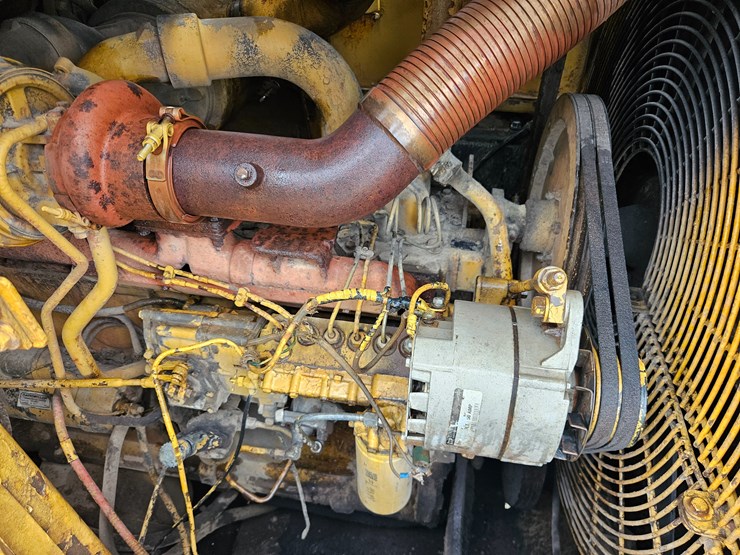 1984-caterpillar-973-image-25