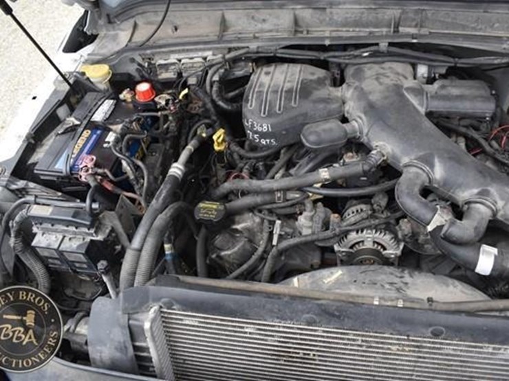 2013-ford-f550-image-55