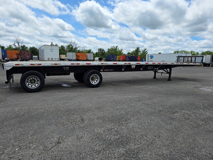 2015-great-dane-48'-x-102"-image-43