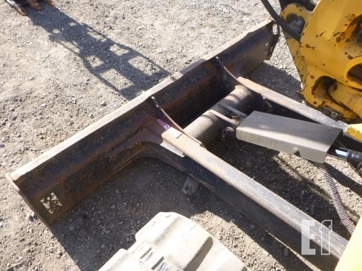 2012-caterpillar-303.5d-cr-image-23
