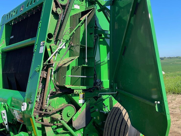 2023-john-deere-560m-image-29