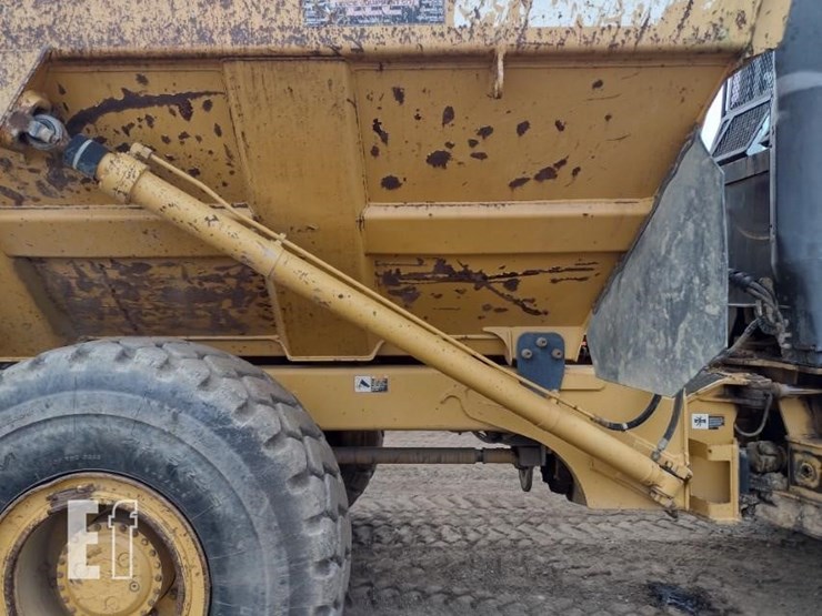 deere-300d-image-39