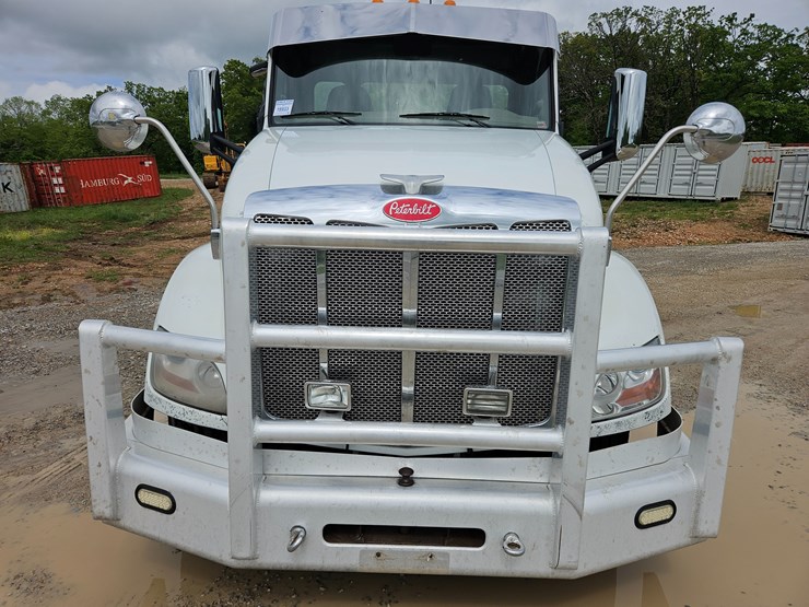2014-peterbilt-579-image-19