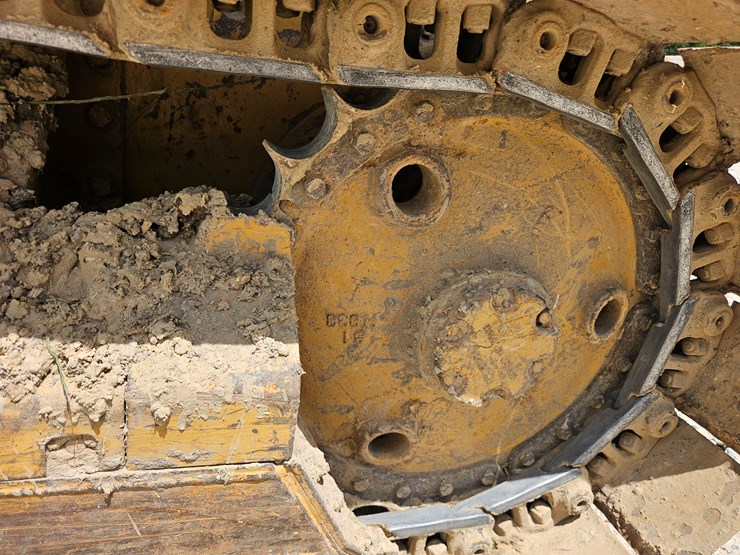 caterpillar-d4c-image-49