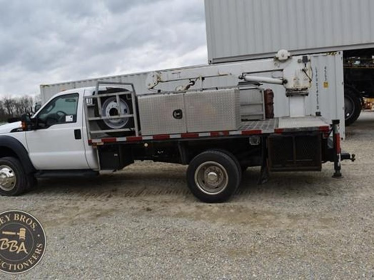 2013-ford-f550-image-10