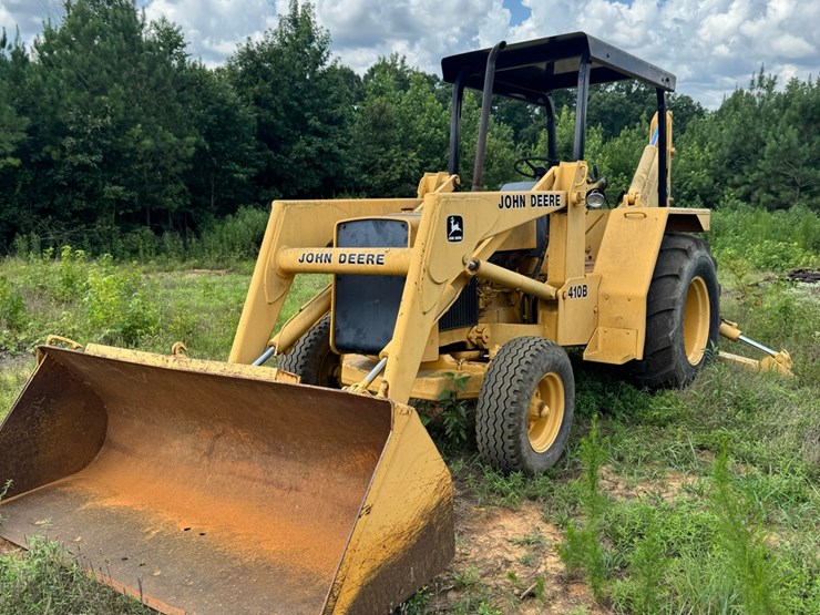 john-deere-back-hoe-image-19