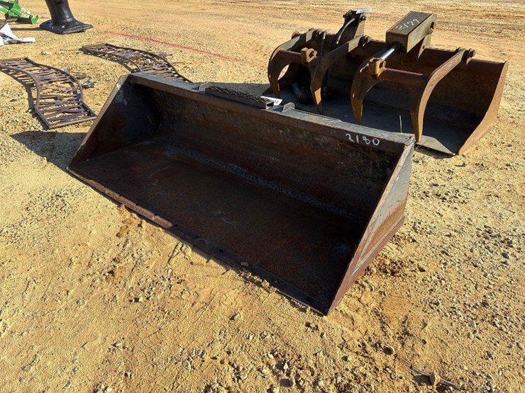 2180---6'-quick-attach-bucket-image-2
