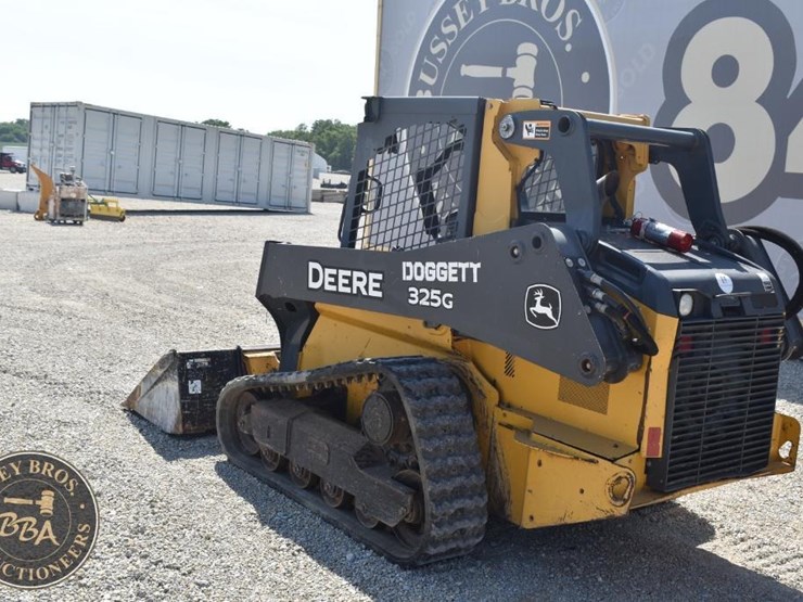 2019-deere-325g-image-15
