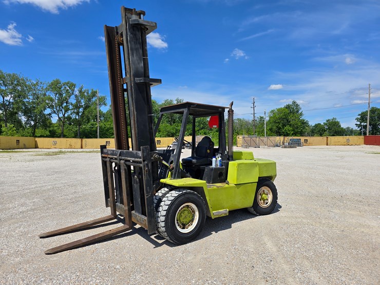 #16610-•-clark-c500y165d-diesel-forklift-image-3