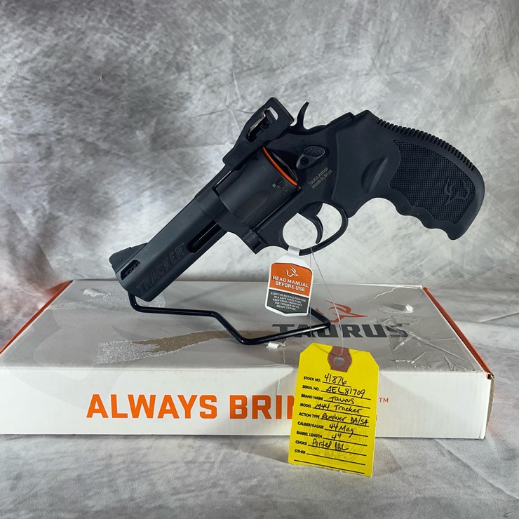 #4380 • Taurus M44 44 REM MAG Revolver, SN: AEL81709
