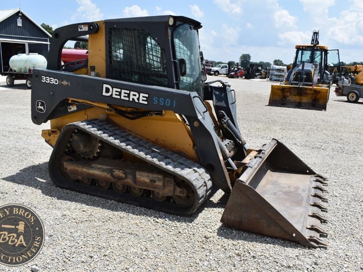 2012-deere-333d-image-17