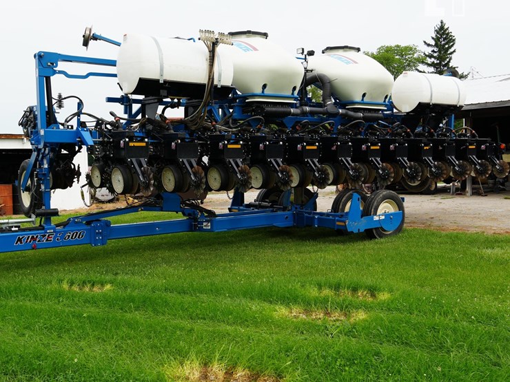 2013-kinze-3600asd-image-8