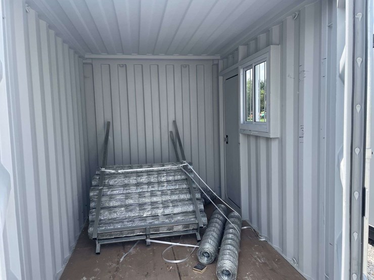 10-ft-small-shipping-container-image-4