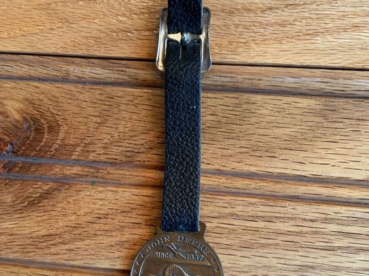 (3)-john-deere-watch-fobs-image-4