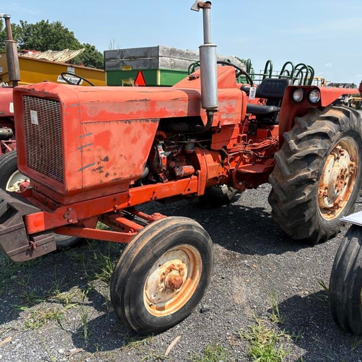 Allis Chalmers 160 Tractor