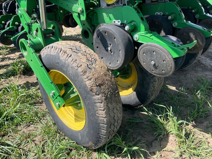 2012-john-deere-1790-image-56
