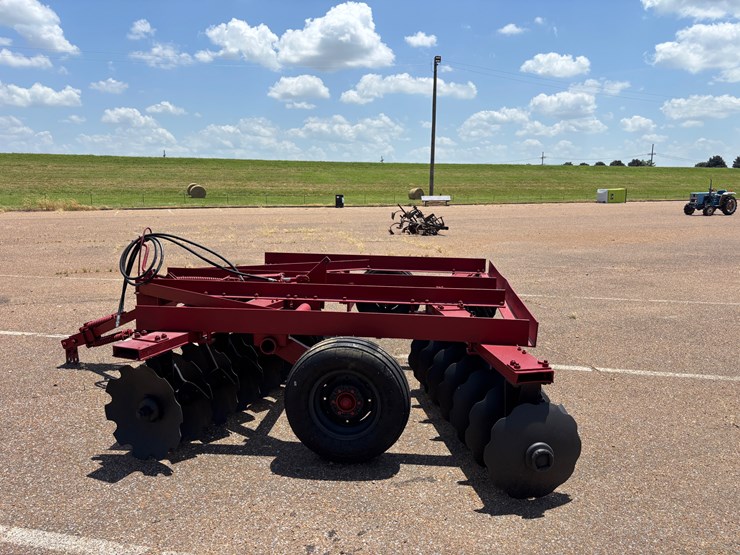 #24-•-ih-pull-type-disk--12ft-image-5