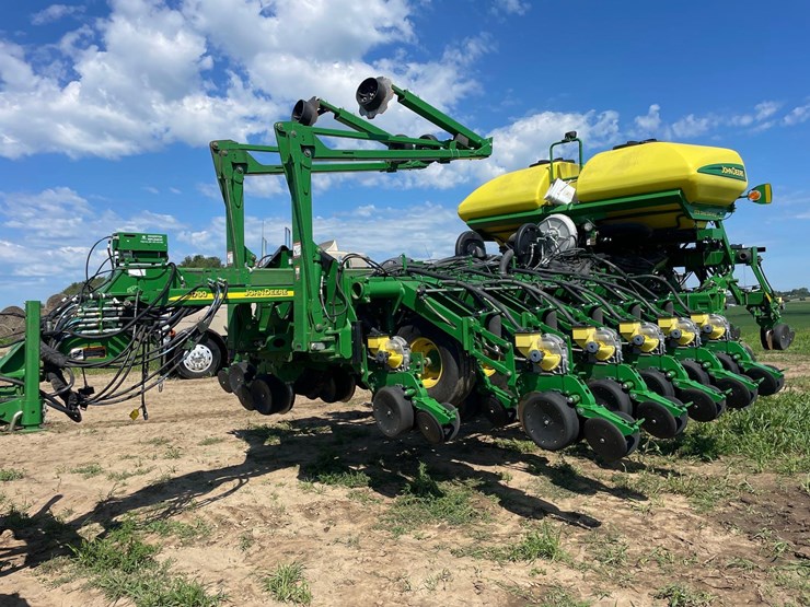 2012-john-deere-1790-image-1